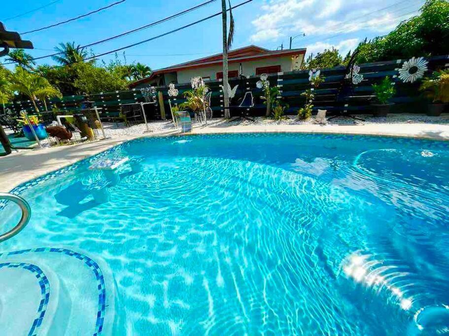 Jungle To Beach 4 R 3 Bedroom Family And Pet Heated Pool N Airport N Beach N Hard Rock Fort Lauderdale Exterior foto