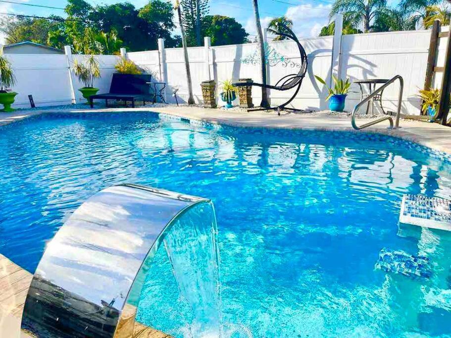 Jungle To Beach 4 R 3 Bedroom Family And Pet Heated Pool N Airport N Beach N Hard Rock Fort Lauderdale Exterior foto